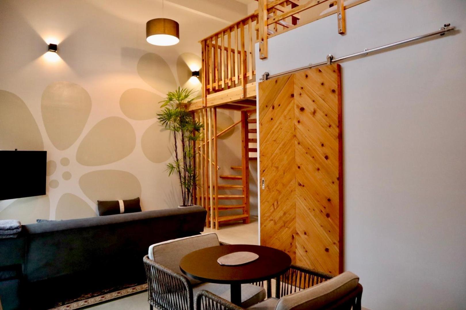 Hotel Little Swiss House Motobu Dış mekan fotoğraf
